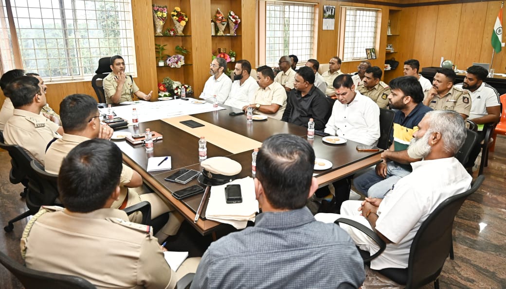 गणेश मंडळांसाठी ‘एक खिडकी’ योजना; परवानगी प्रक्रिया सोपी करण्याचा पोलिसांचा उपक्रम
