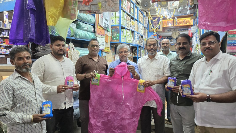 सकल मराठा समाज क्रांती मोर्चासाठी राजकुमार शंकरराव मोरे मित्रपरिवार मंडळाचा उपक्रम