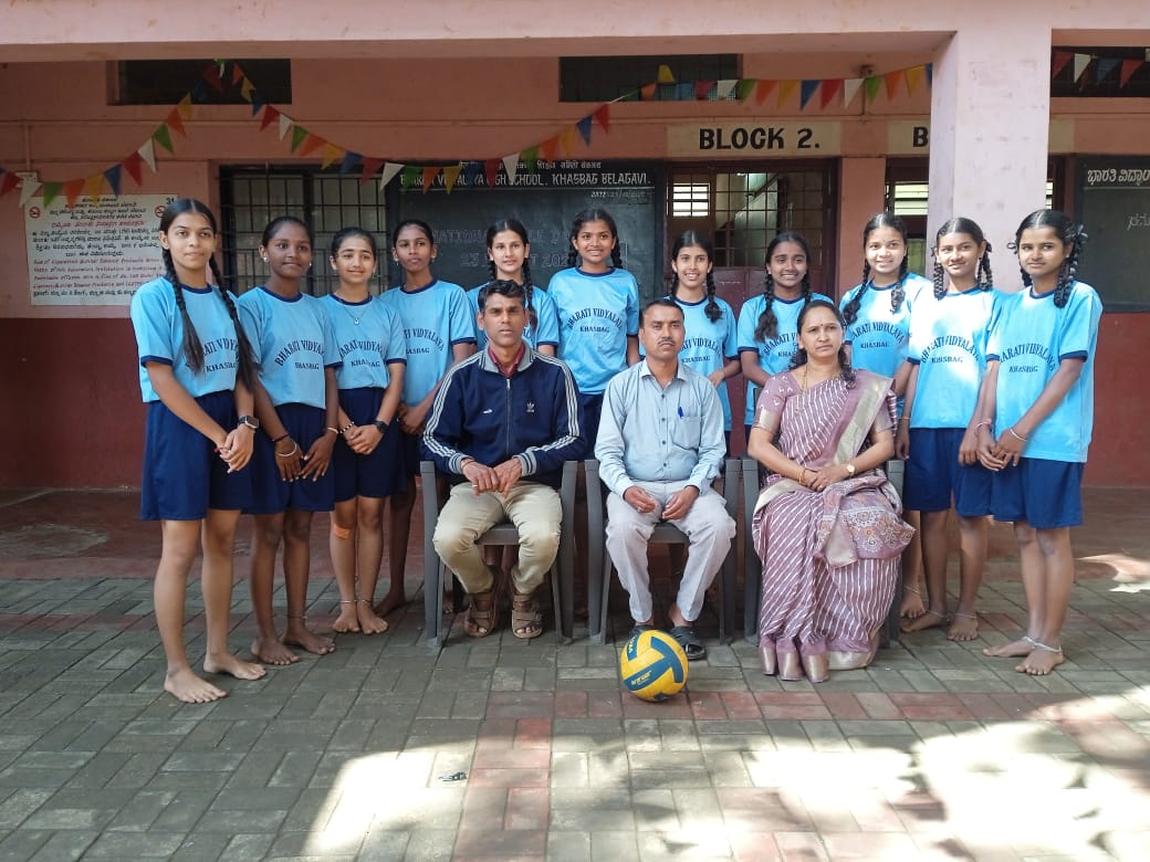 भारती विद्यालय हायस्कूल, खासबाग – विभागीय मुलींच्या व्हॉलीबॉल स्पर्धेत प्रथम क्रमांक