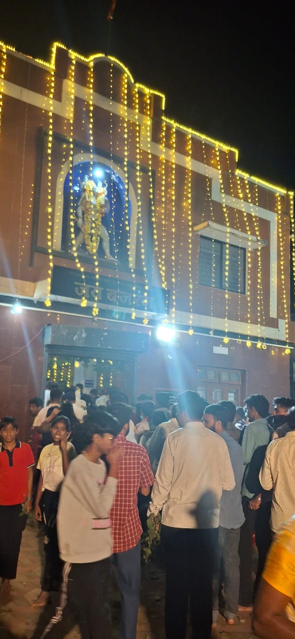 घुमटमाळ मारुती मंदिरात सीमोलंघन उत्साहात पार पडले