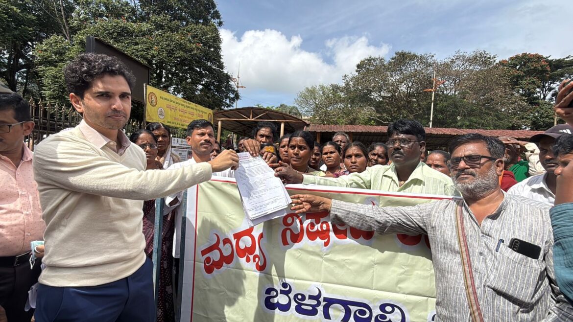 ग्रामीण कामगार संघटनेने नरेगा व दारूबंदी संदर्भातील मागण्या जिल्हाधिकाऱ्यांकडे मांडल्या