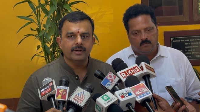 बेळगाव अधिवेशनात सिद्धरामय्या सरकारविरोधात अविश्वास ठराव; भाजप–जेडी(S)ची घोषणा