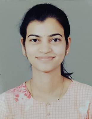 गृहिणीचा प्रेरणादायी यशाचा प्रवास : फुलबाग गल्लीतील अक्षता सांबरेकर बनल्या चार्टर्ड अकाउंटंट