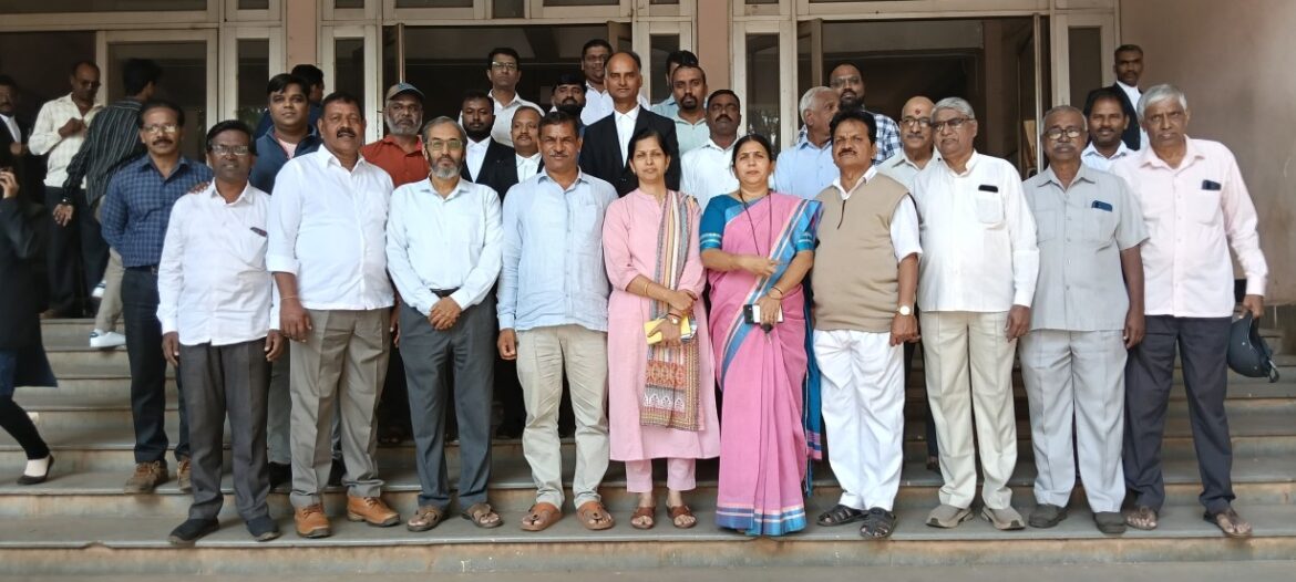 बेळगाव : महाराष्ट्र एकीकरण समितीच्या सहा खटल्यांची १८ नोव्हेंबरला सुनावणी झाली; सर्व खटले पुढे ढकलले