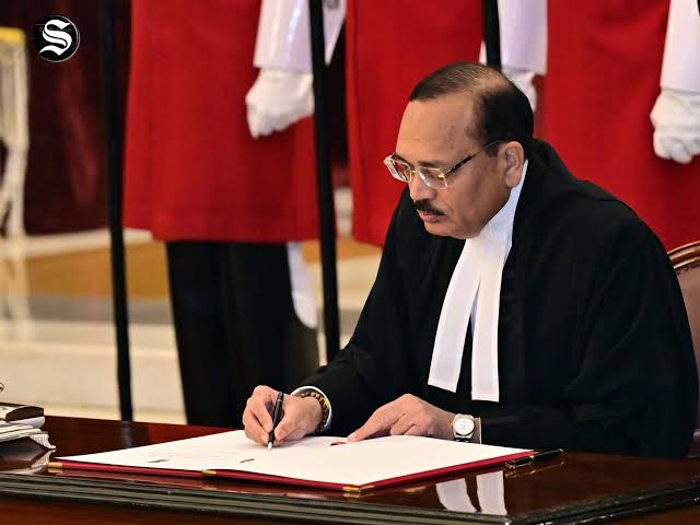 सर्वोच्च  न्यायालयाच्या कामकाजात सरन्यायाधीश सूर्यकांत यांचे मोठे बदल