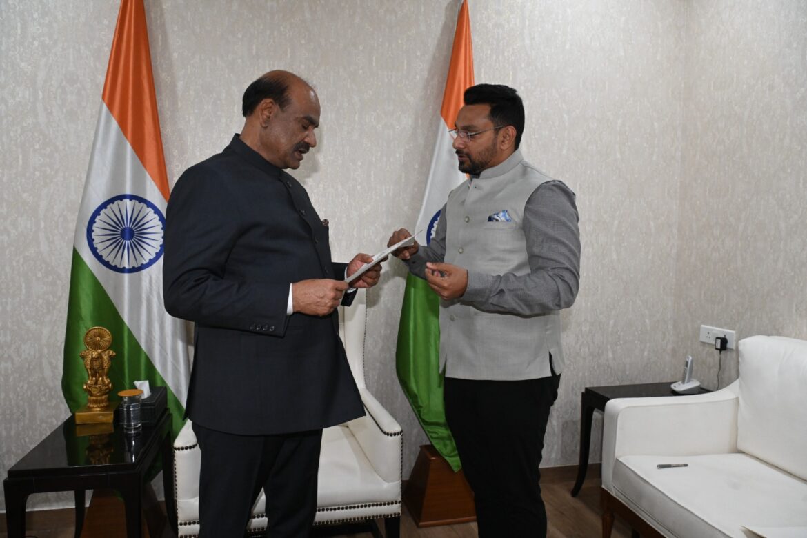 बेळगावच्या जिल्हाधिकाऱ्यांविरोधात खासदार धैर्यशील माने यांची लोकसभा अध्यक्षांकडे हक्कभंग तक्रार दाखल