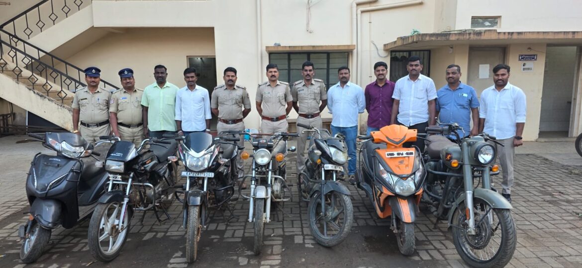 दुचाकी चोरी प्रकरणाचा छडा; बेळगाव ग्रामीण पोलिसांकडून सराईत चोर अटकेत, ७ दुचाकी जप्त