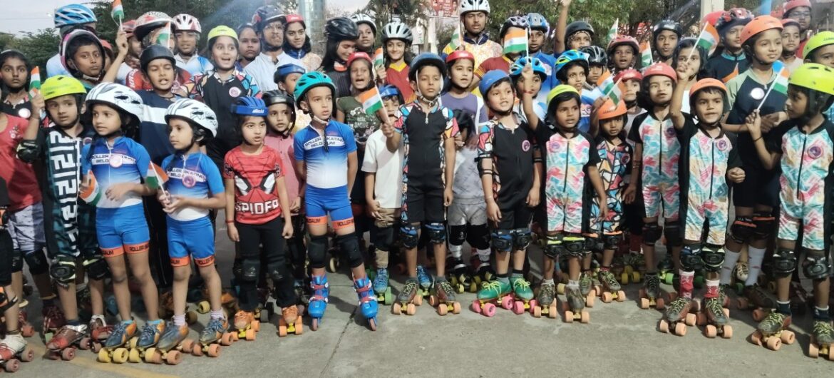 ७७ व्या भारतीय लोकतंत्र दिनानिमित्त बेळगाव जिल्हा रोलर स्केटिंग असोसिएशनची भव्य स्केटिंग रॅली