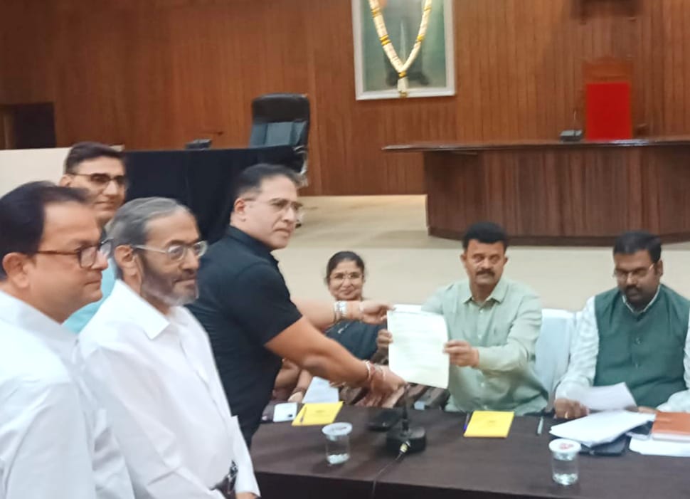 बेळगाव वस्त्र व्यापारी संघटनेचे महापालिका आयुक्तांना प्री-बजेट निवेदनव्यापार, पायाभूत सुविधा व नागरिककेंद्रित विकासासाठी १७ मुद्द्यांची मागणी