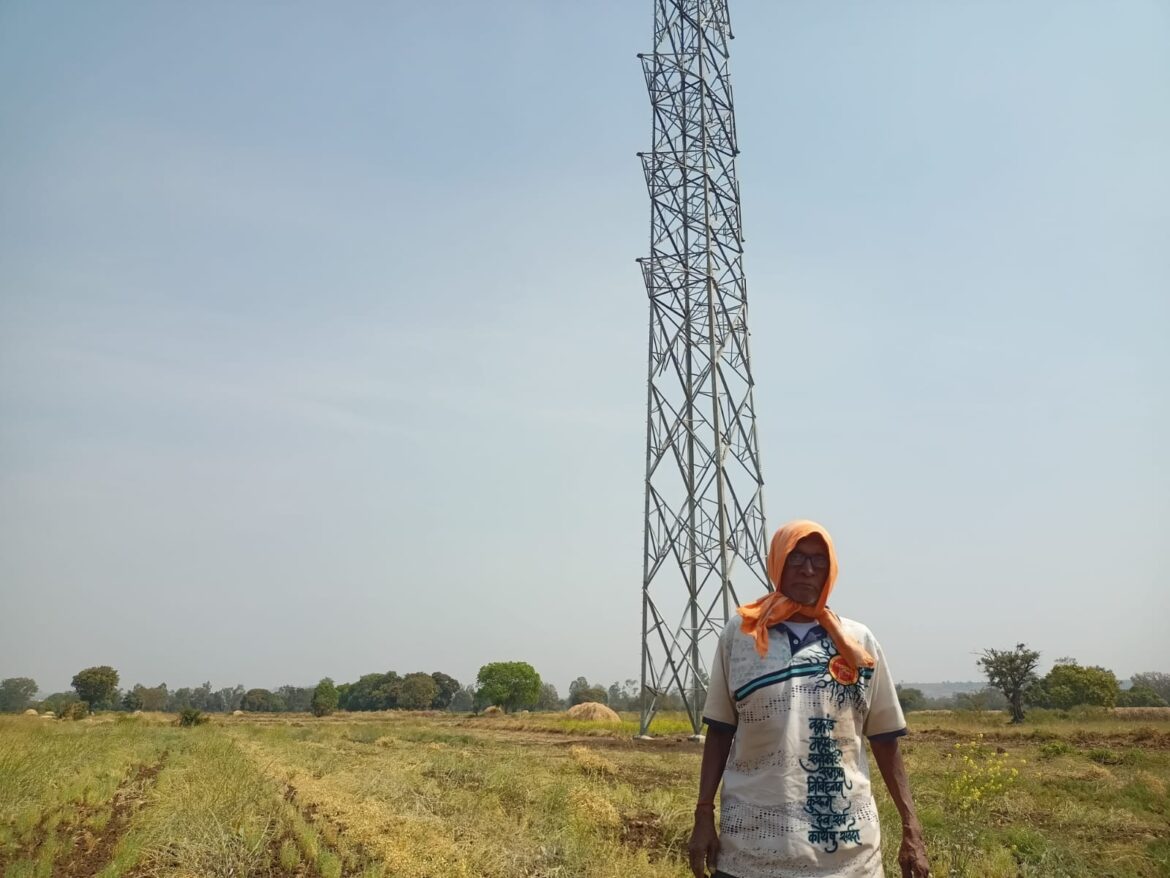 पिकाऊ शिवारात उच्चदाब तारा; भरपाईविना शेतकऱ्यांची लूट