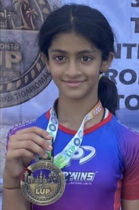 अमिषा वेर्णेकरची गोवा स्केटिंग स्पर्धेत दमदार कामगिरी; दोन सुवर्णपदकांची कमाई