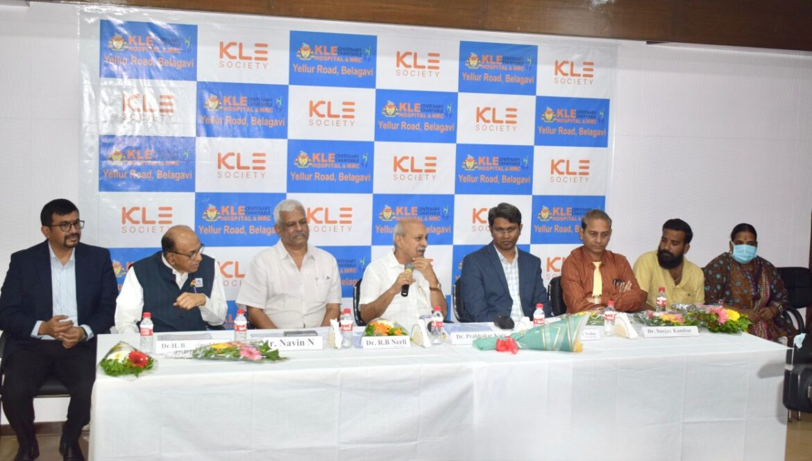 KLE शताब्दी चॅरिटेबल हॉस्पिटलमध्ये पहिल्या किडनी ट्रान्सप्लांटची यशस्वी शस्त्रक्रिया.