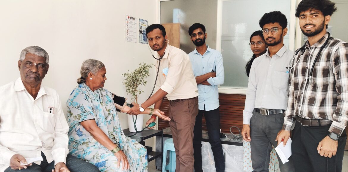 श्रींगारी कॉलनीतील रक्तदान व मोफत आरोग्य तपासणी शिबिर उत्साहात पार