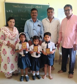 चिन्मयी उप्पार ‘पर्ल ऑफ ज्ञानसागर’ची मानकरी; सृष्टी हलकर्णी ‘रायजिंग स्टार’, प्रत्यक्ष घिवारी ‘विद्यार्थी रत्न’