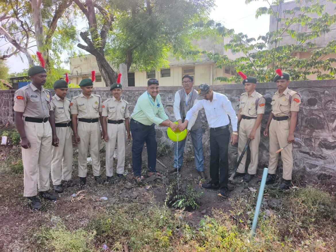 शिवानंद महाविद्यालयात जागतिक पर्यावरण दिन उत्साहात साजरा