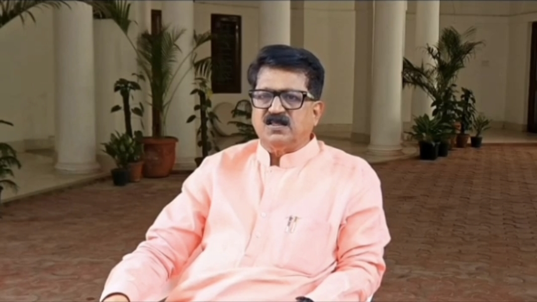 मराठी भाषिक मतदारांसाठी एसआयआर फॉर्म मराठीत उपलब्ध करून द्यावेत; खासदार अरविंद सावंत यांची निवडणूक आयोगाकडे मागणी
