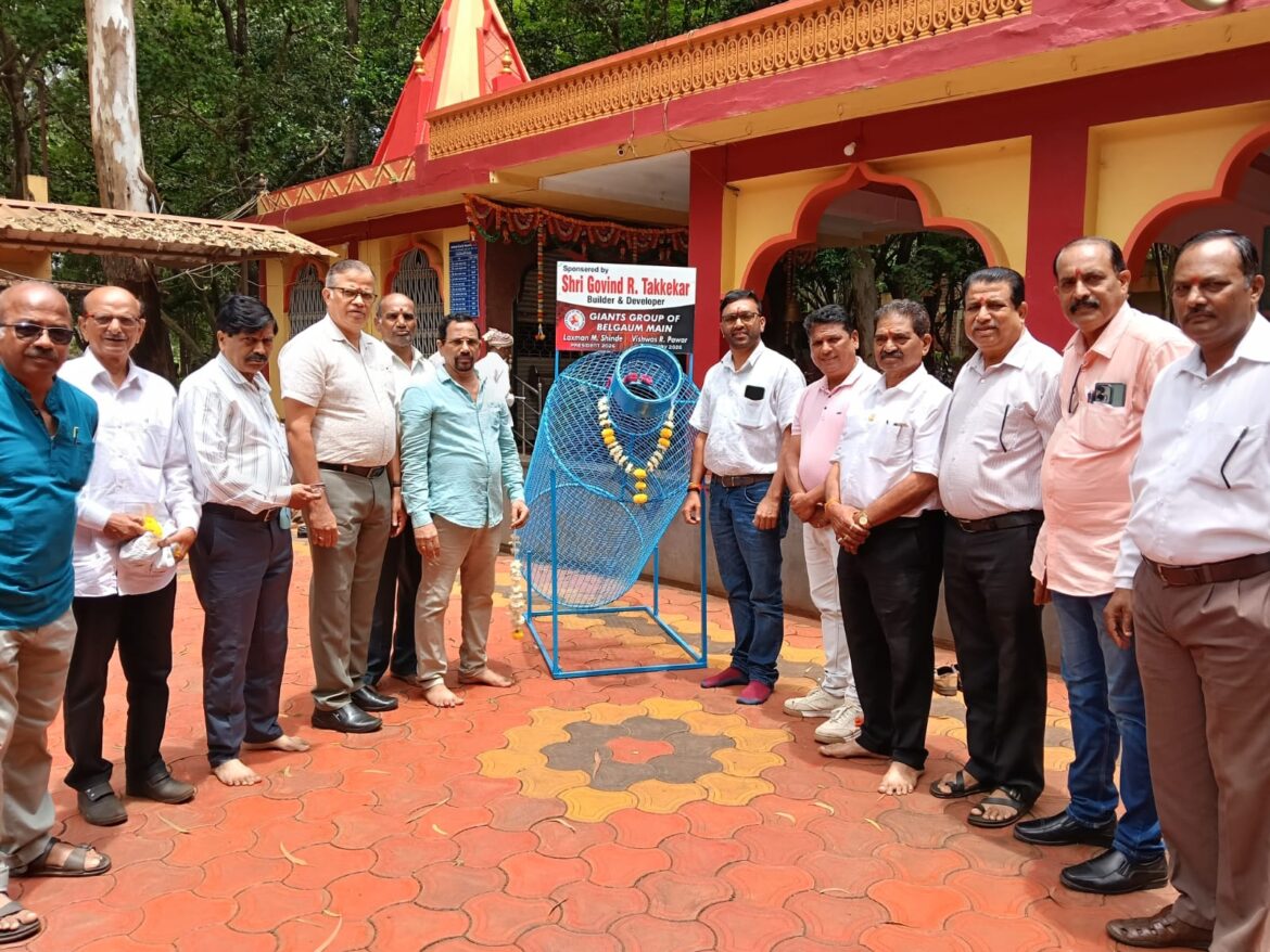‘प्लास्टिक हटाव, देश बचाव’ उपक्रम; उचगाव व सुळेभावी मंदिरात मोठे डस्टबीन सुपूर्द