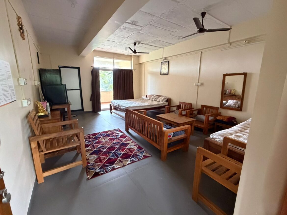 ज्येष्ठांच्या सेवेसाठी ‘चंदन कमळ निवासस्थान’ची सुरुवात; कुटुंबापासून दूर नाही, तर प्रेमाच्या मायेच्या घरात राहण्याची सोय