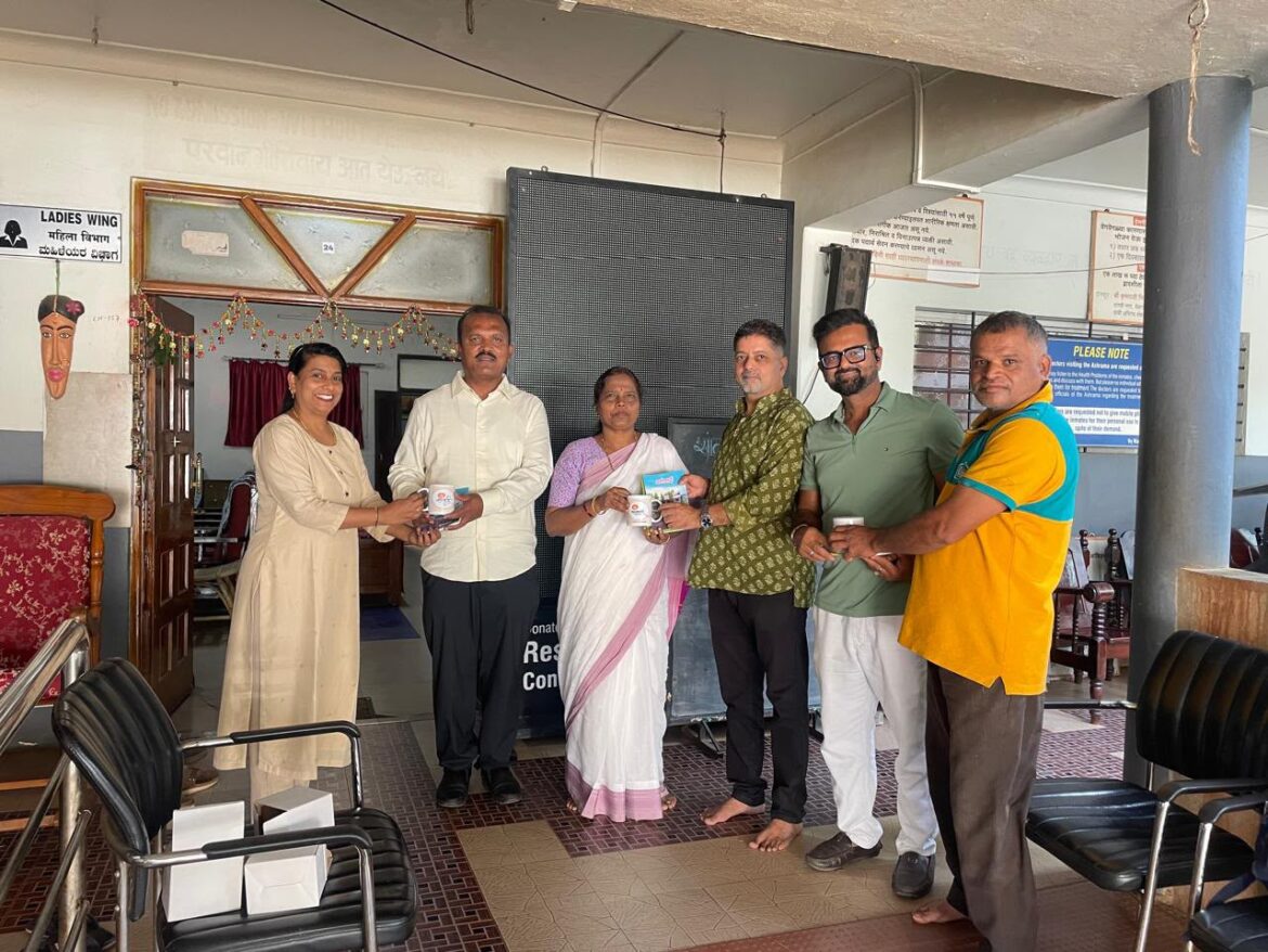 प्रादेशिक आयुक्त के. एम. जानकी यांची शांताई वृद्धाश्रमाला भेट