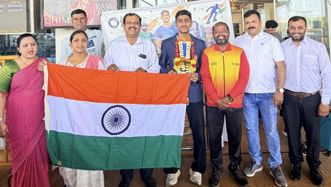 जागतिक स्केटिंग स्पर्धेतून बेळगावात परतलेल्या साईराज मेंडके यांचे स्वागत